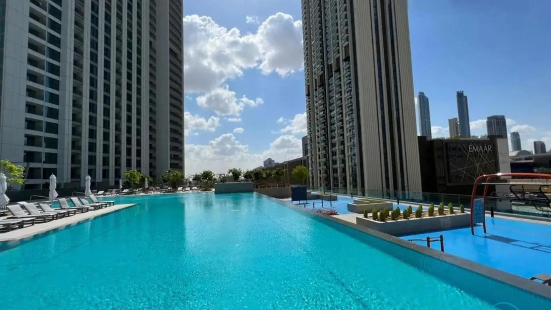 2Br Apartment Walking Distance To Dubai Mall, Downtown Views Ii, Downtown By Deluxe Holiday Homes