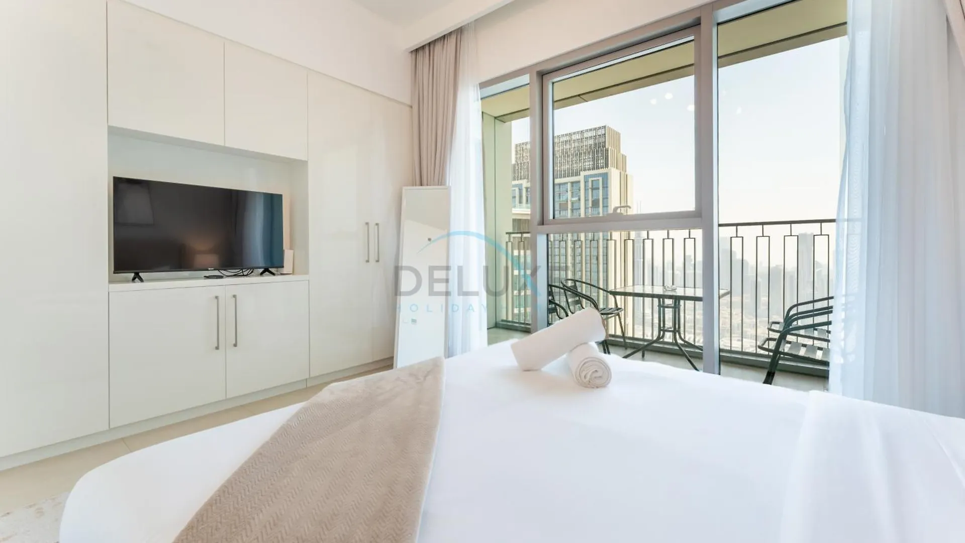 2Br Apartment Walking Distance To Dubai Mall, Downtown Views Ii, Downtown By Deluxe Holiday Homes