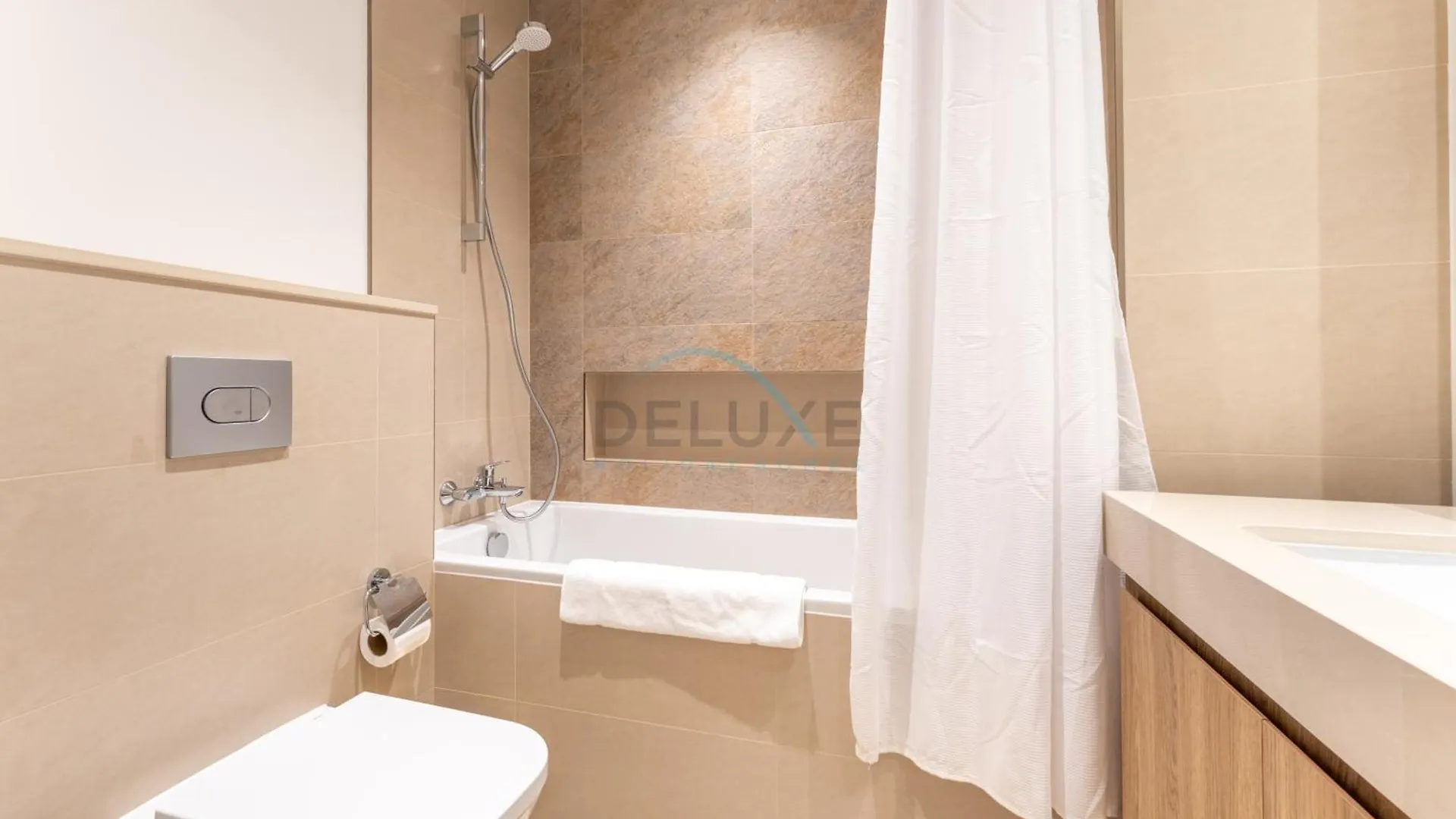 2Br Apartment Walking Distance To Dubai Mall, Downtown Views Ii, Downtown By Deluxe Holiday Homes